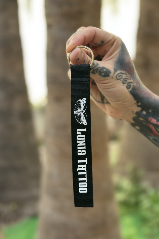 lonistattoo_black_lanyard2